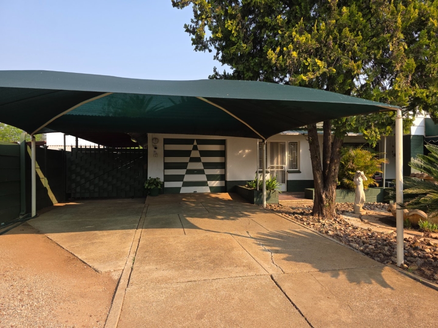 To Let 3 Bedroom Property for Rent in Stilfontein Ext 4 North West